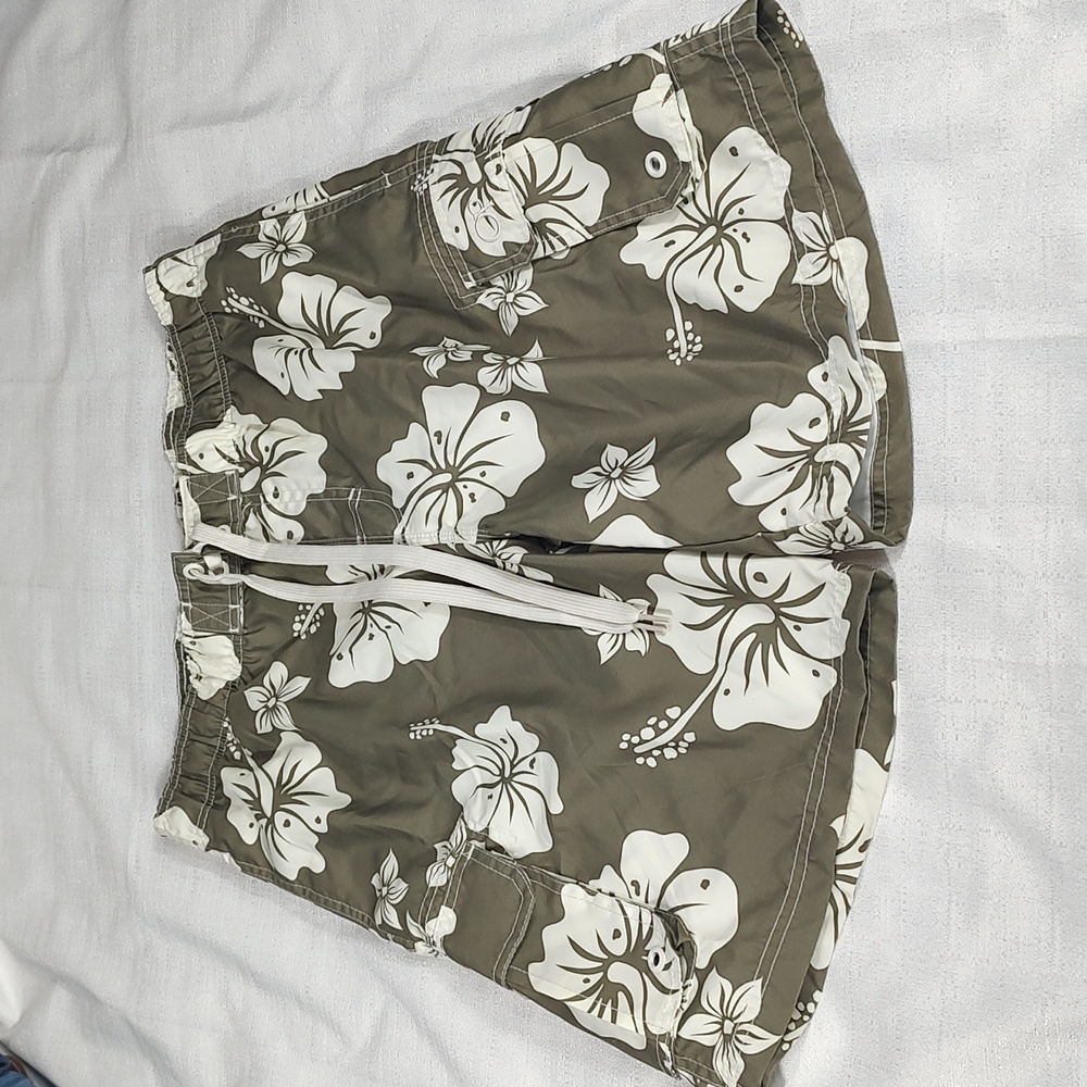 Op Green and Cream White Swim Trunks Shorts Hawaiian Size Medium 32x34